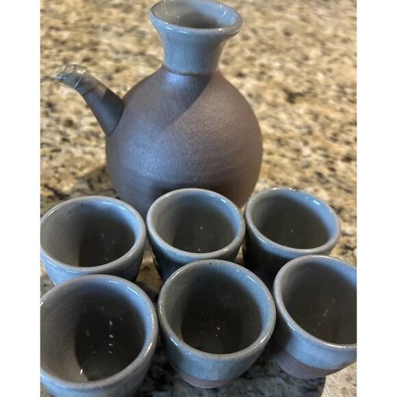 Japanese OMC Hand Glazed Sake Carafe & 6 Cups Set Mid Century Art Pottery - Picture 1 of 12